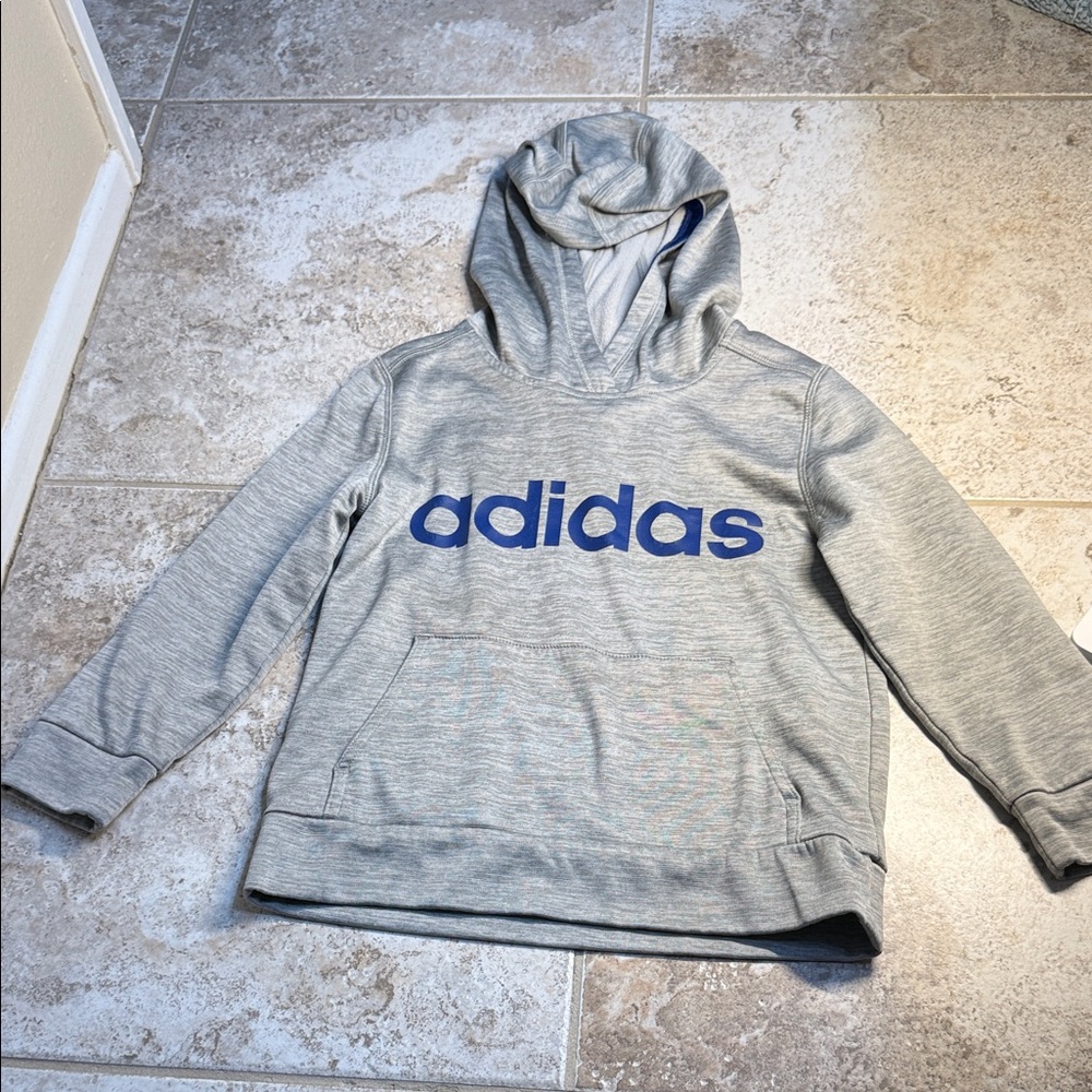 Size 6 little boys Adidas Kids Light Gray Hoodie with Blue Logo. Like new
